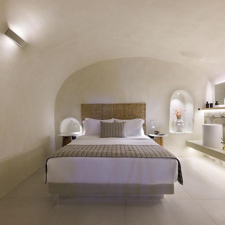 Annouso Villa With Hot Tub By Caldera Houses Oia Eksteriør billede