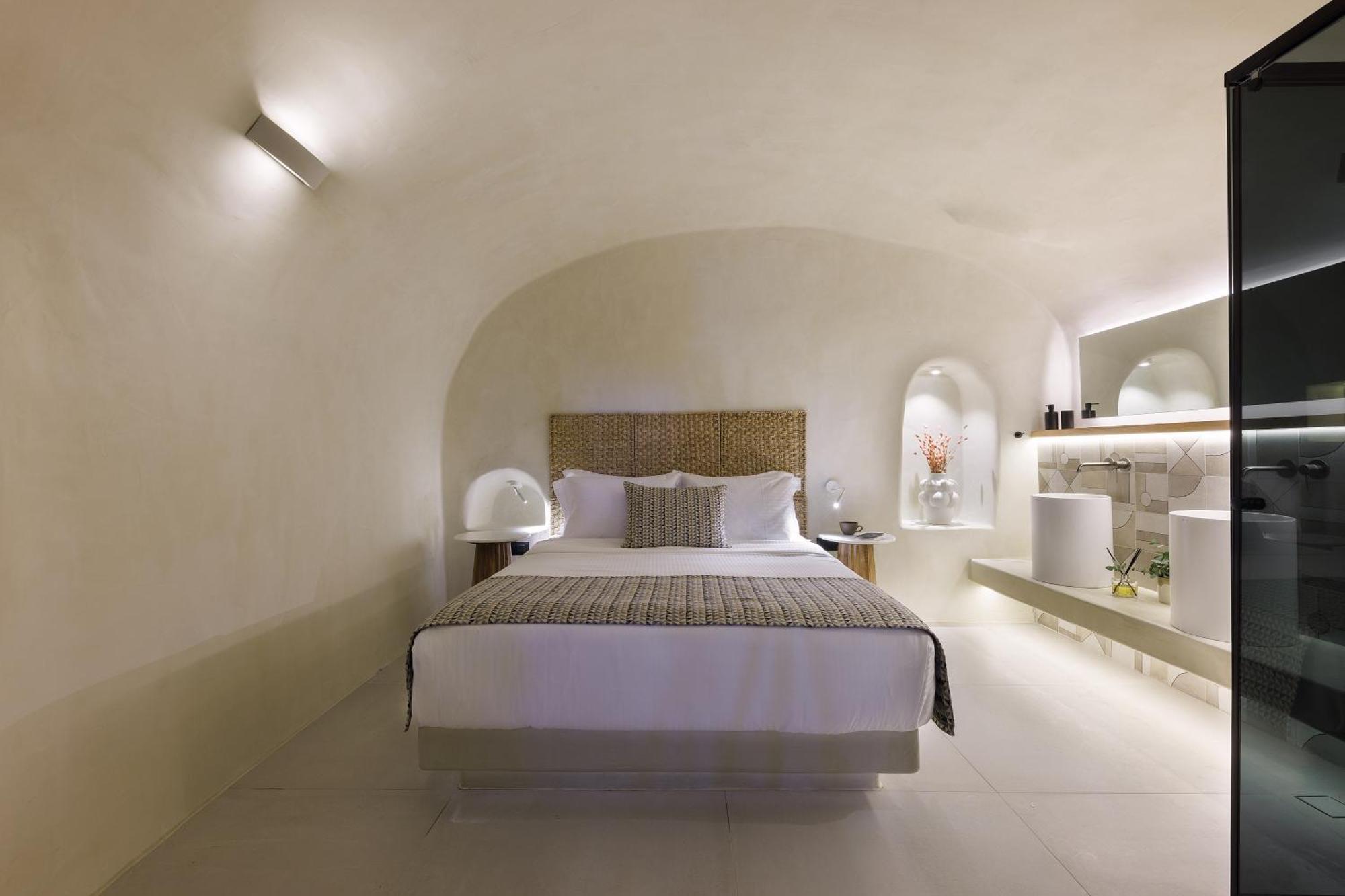 Annouso Villa With Hot Tub By Caldera Houses Oia Eksteriør billede
