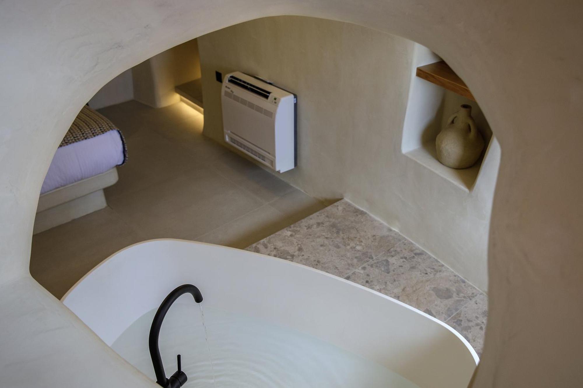 Annouso Villa With Hot Tub By Caldera Houses Oia Eksteriør billede