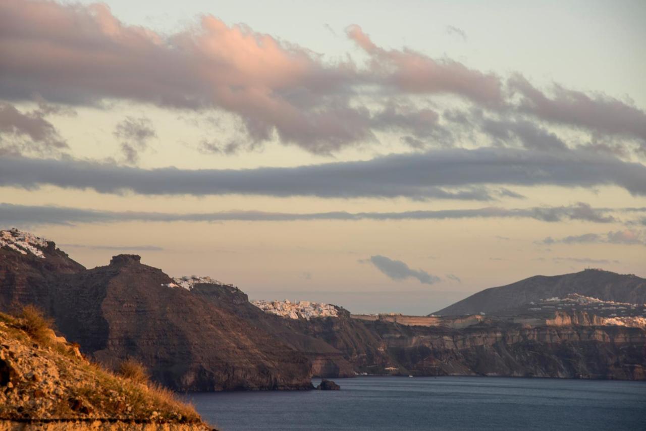Annouso Villa With Hot Tub By Caldera Houses Oia Eksteriør billede